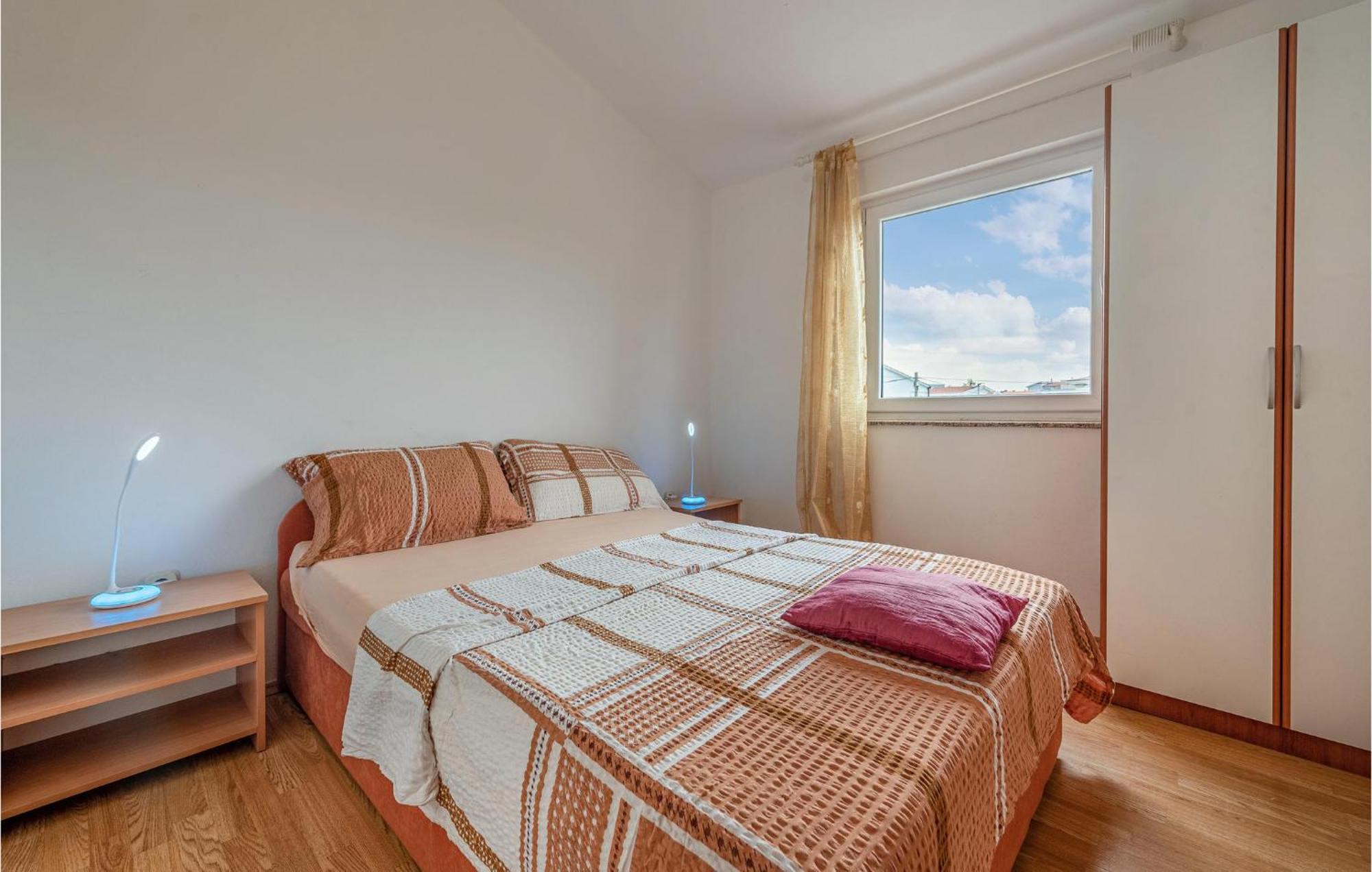 Beautiful Apartment In Vir With Wifi エクステリア 写真